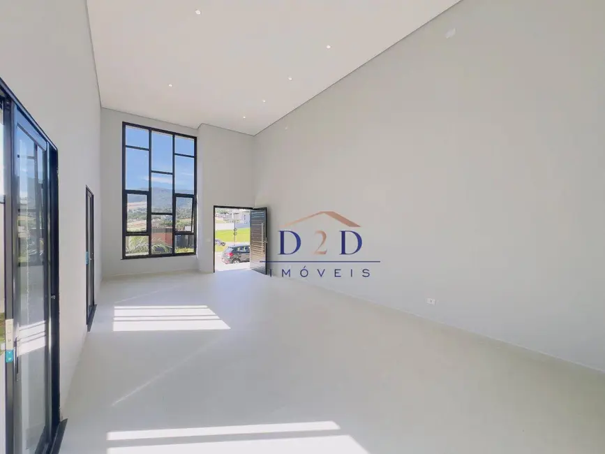 Casa de Condomínio com 3 quartos à venda, 360m2 em Atibaia - SP - imagem 4 Foto 4 de Casa de Condomínio com 3 quartos à venda, 360m2 em Atibaia - SP