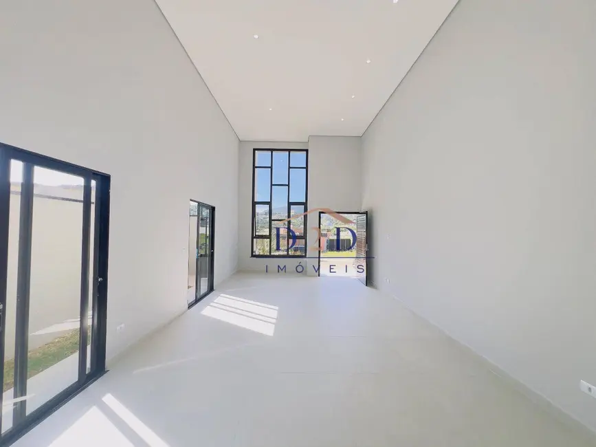 Casa de Condomínio com 3 quartos à venda, 360m2 em Atibaia - SP - imagem 5 Foto 5 de Casa de Condomínio com 3 quartos à venda, 360m2 em Atibaia - SP
