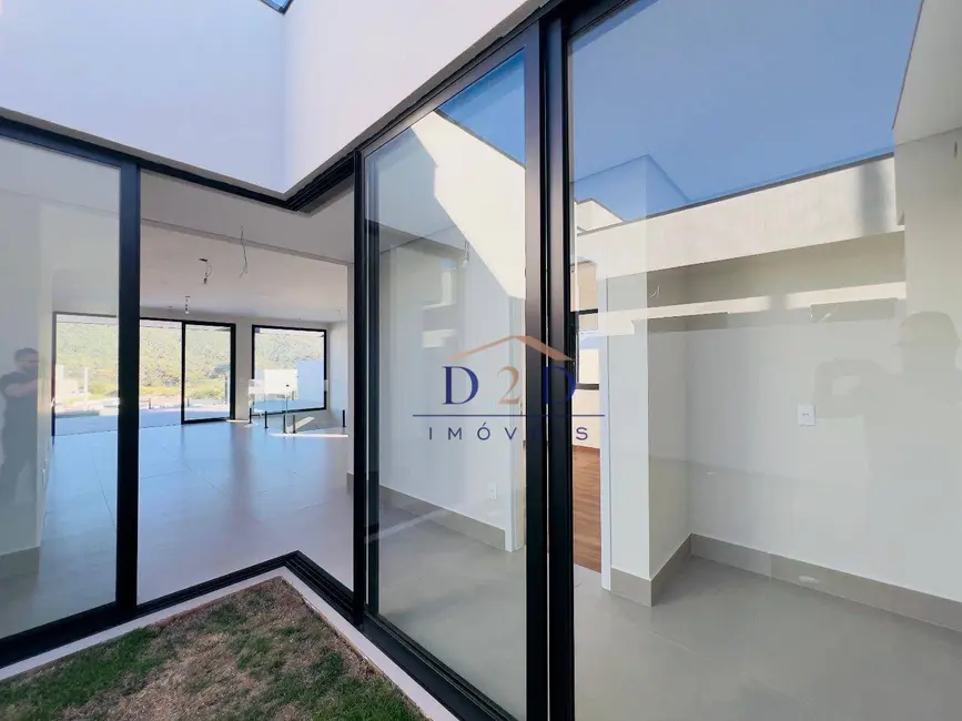 Foto 4 de Casa com 3 quartos à venda, 420m2 em Jardim dos Pinheiros, Atibaia - SP