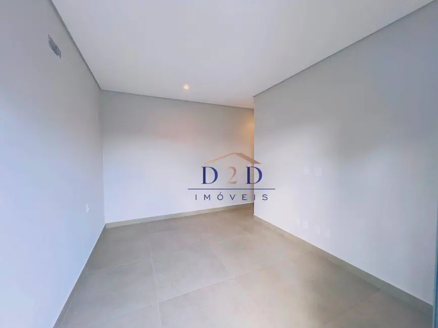 Casa com 3 quartos à venda, 240m2 em Atibaia - SP - imagem 2 Foto 2 de Casa com 3 quartos à venda, 240m2 em Atibaia - SP