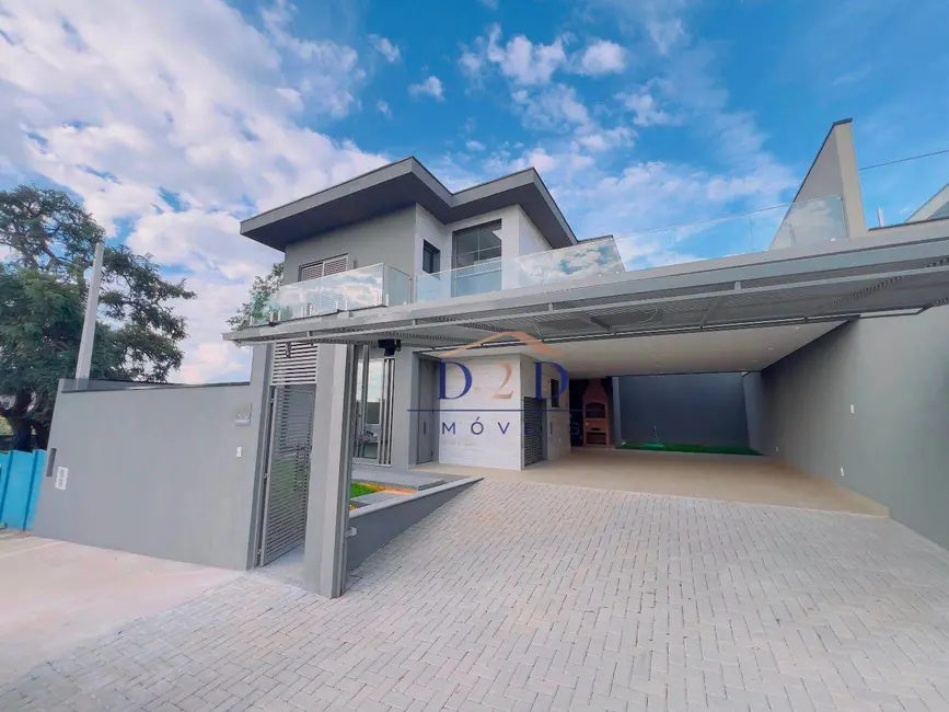 Casa com 3 quartos à venda, 240m2 em Atibaia - SP - imagem 1 Foto 1 de Casa com 3 quartos à venda, 240m2 em Atibaia - SP