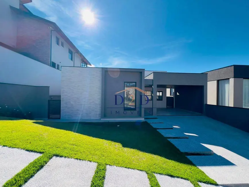 Foto 1 de Casa de Condomínio com 3 quartos à venda, 450m2 em Jardim Maristela, Atibaia - SP