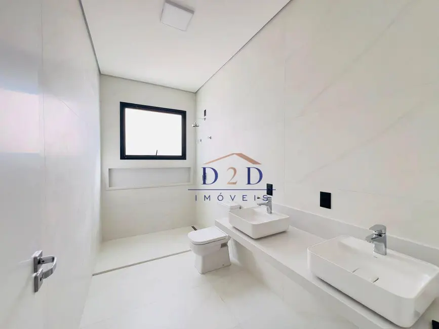 Foto 2 de Casa de Condomínio com 3 quartos à venda, 450m2 em Jardim Maristela, Atibaia - SP