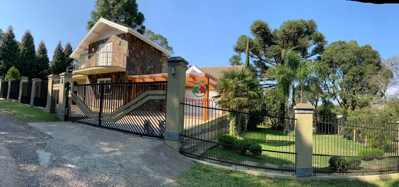 Foto 2 de Casa com 4 quartos à venda, 239m2 em Canela - RS