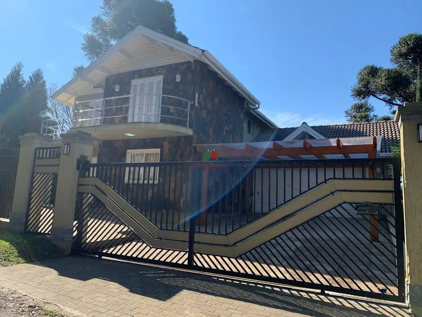 Casa com 4 quartos à venda, 239m2 em Canela - RS - imagem 4 Foto 4 de Casa com 4 quartos à venda, 239m2 em Canela - RS