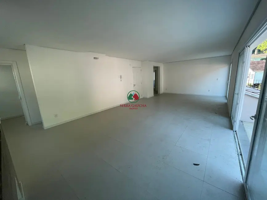 Apartamento com 2 quartos à venda, 147m2 em Centro, Gramado - RS - imagem 3 Foto 3 de Apartamento com 2 quartos à venda, 147m2 em Centro, Gramado - RS