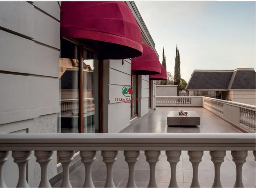 Apartamento com 3 quartos à venda, 214m2 em Gramado - RS - imagem 3 Foto 3 de Apartamento com 3 quartos à venda, 214m2 em Gramado - RS