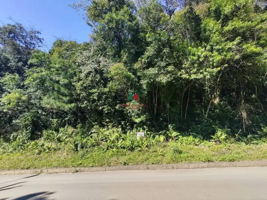 Foto 1 de Terreno / Lote à venda, 800m2 em Canela - RS