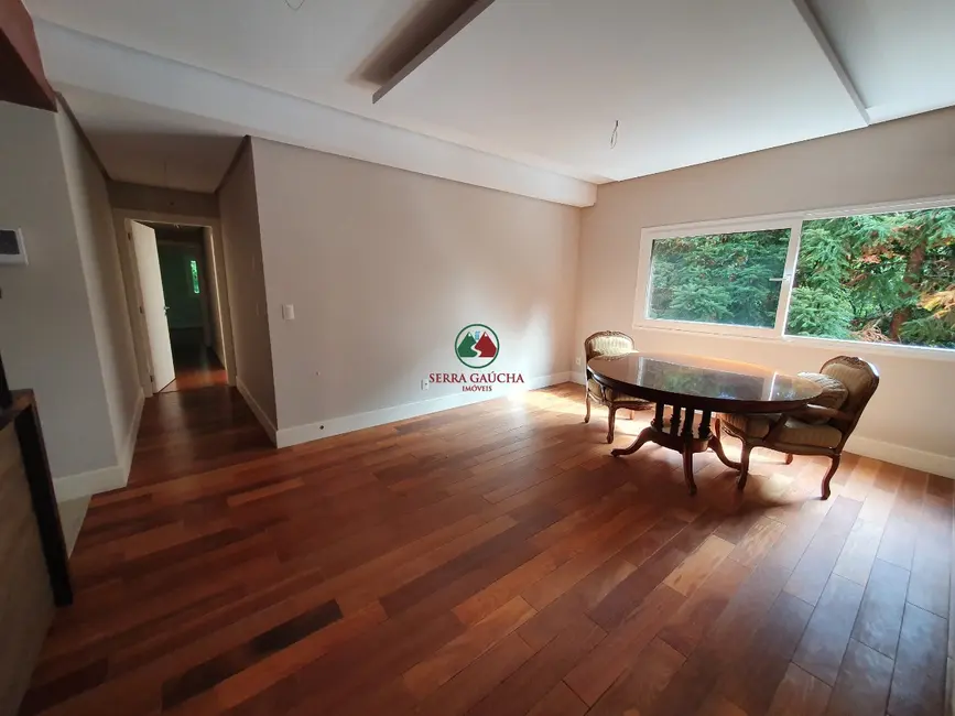 Apartamento com 3 quartos à venda, 223m2 em Centro, Gramado - RS - imagem 7 Foto 7 de Apartamento com 3 quartos à venda, 223m2 em Centro, Gramado - RS