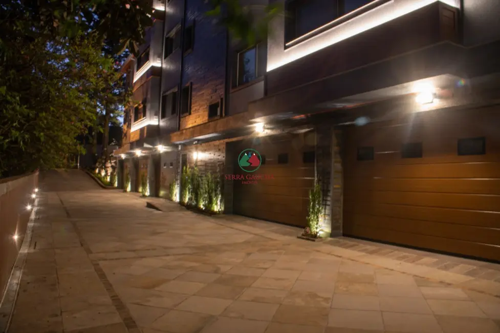 Apartamento com 3 quartos à venda, 176m2 em Gramado - RS - imagem 3 Foto 3 de Apartamento com 3 quartos à venda, 176m2 em Gramado - RS