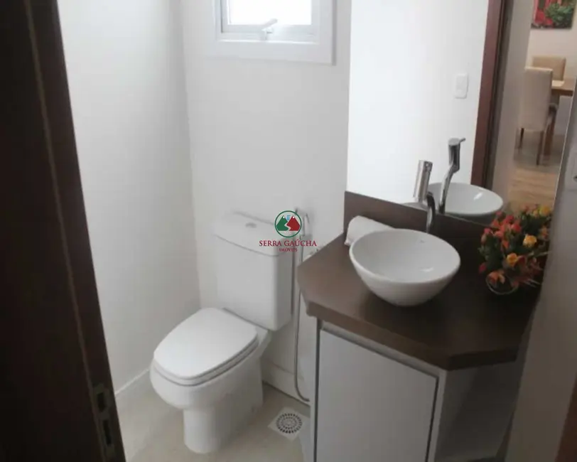 Apartamento com 3 quartos à venda, 120m2 em Centro, Gramado - RS - imagem 4 Foto 4 de Apartamento com 3 quartos à venda, 120m2 em Centro, Gramado - RS