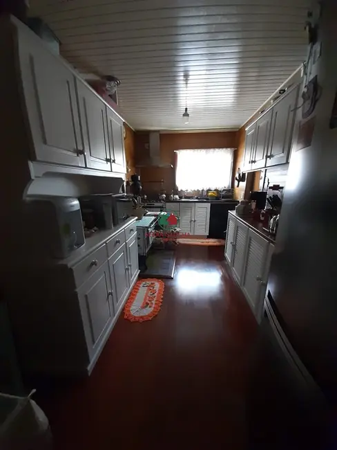 Casa com 2 quartos à venda, 142m2 em Canela - RS - imagem 5 Foto 5 de Casa com 2 quartos à venda, 142m2 em Canela - RS