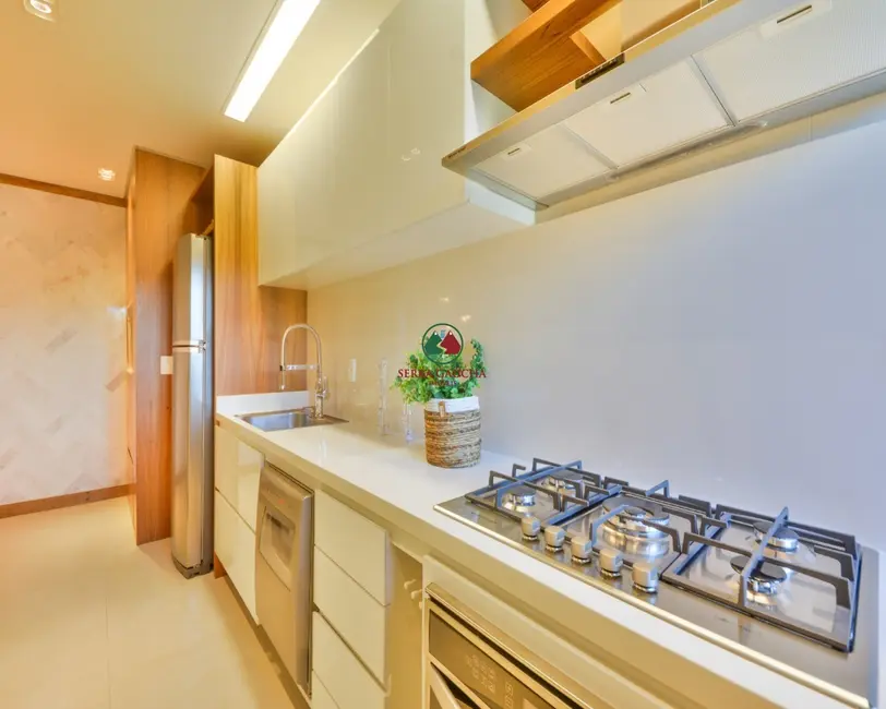 Foto 9 de Apartamento com 4 quartos à venda, 163m2 em Centro, Gramado - RS