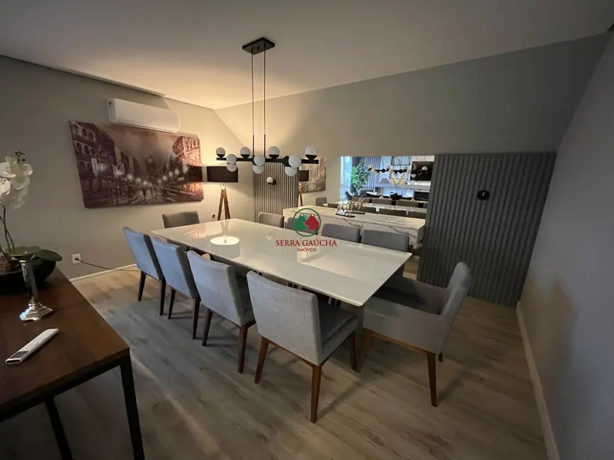 Apartamento com 4 quartos à venda, 316m2 em Centro, Gramado - RS - imagem 6 Foto 6 de Apartamento com 4 quartos à venda, 316m2 em Centro, Gramado - RS