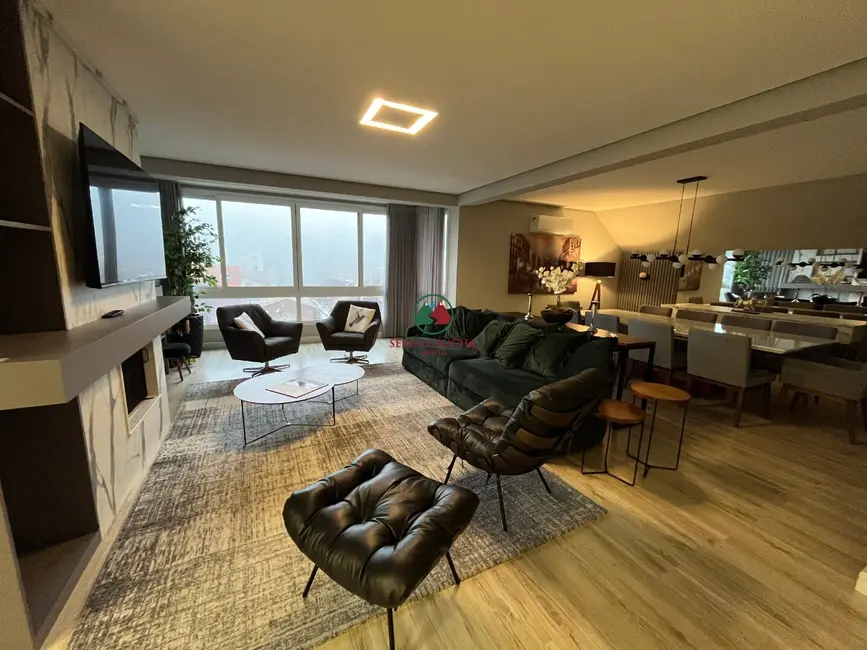 Apartamento com 4 quartos à venda, 316m2 em Centro, Gramado - RS - imagem 5 Foto 5 de Apartamento com 4 quartos à venda, 316m2 em Centro, Gramado - RS