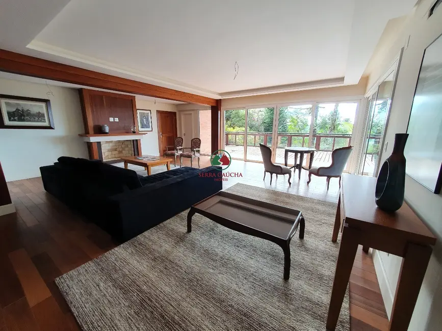 Apartamento com 3 quartos à venda, 220m2 em Centro, Gramado - RS - imagem 3 Foto 3 de Apartamento com 3 quartos à venda, 220m2 em Centro, Gramado - RS