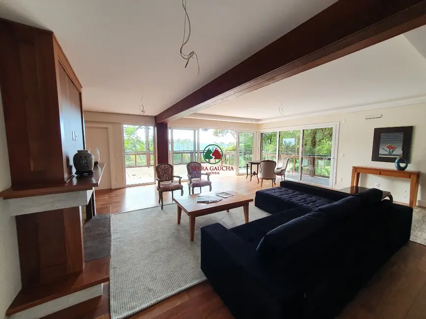 Apartamento com 3 quartos à venda, 220m2 em Centro, Gramado - RS - imagem 6 Foto 6 de Apartamento com 3 quartos à venda, 220m2 em Centro, Gramado - RS