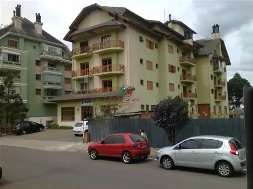 Apartamento com 3 quartos à venda, 125m2 em Centro, Gramado - RS - imagem 3 Foto 3 de Apartamento com 3 quartos à venda, 125m2 em Centro, Gramado - RS