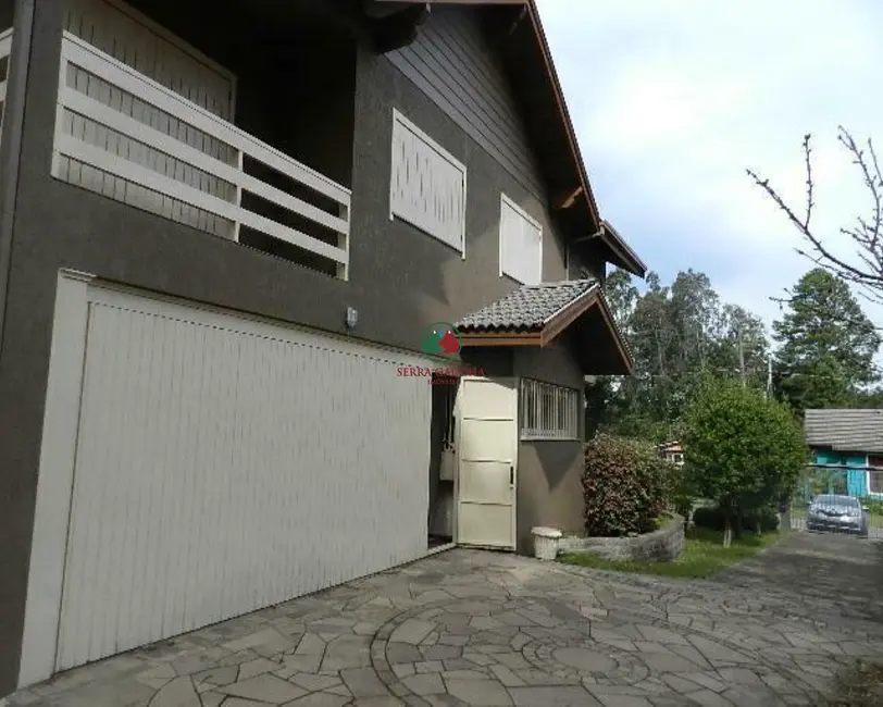 Casa com 4 quartos à venda, 268m2 em Canela - RS - imagem 3 Foto 3 de Casa com 4 quartos à venda, 268m2 em Canela - RS