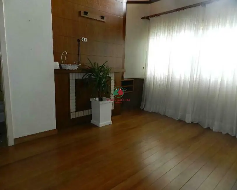 Casa com 4 quartos à venda, 268m2 em Canela - RS - imagem 8 Foto 8 de Casa com 4 quartos à venda, 268m2 em Canela - RS