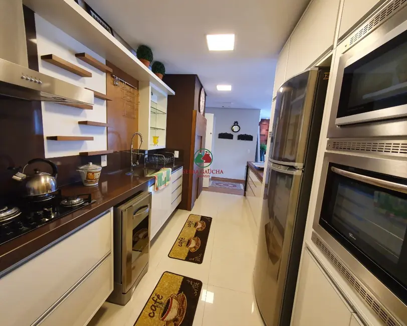 Apartamento com 4 quartos à venda, 280m2 em Centro, Gramado - RS - imagem 6 Foto 6 de Apartamento com 4 quartos à venda, 280m2 em Centro, Gramado - RS