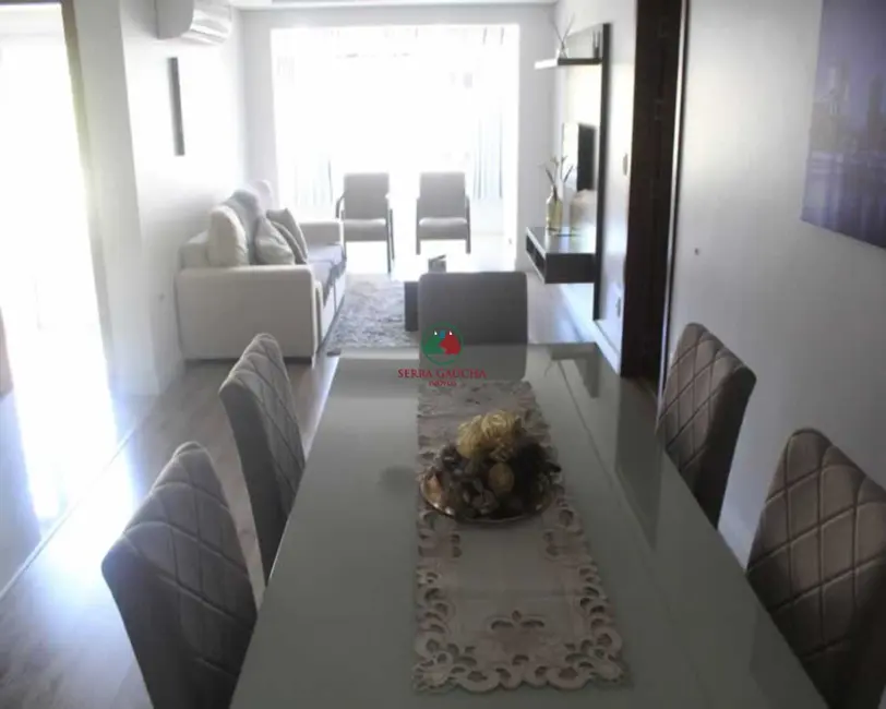 Apartamento com 3 quartos à venda, 120m2 em Centro, Gramado - RS - imagem 5 Foto 5 de Apartamento com 3 quartos à venda, 120m2 em Centro, Gramado - RS