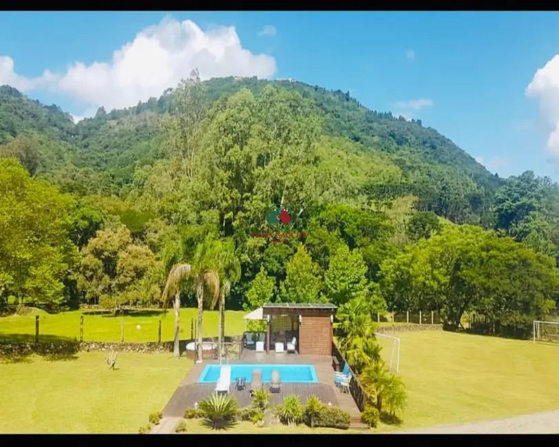 Foto 9 de Sítio / Rancho com 4 quartos à venda em Gramado - RS