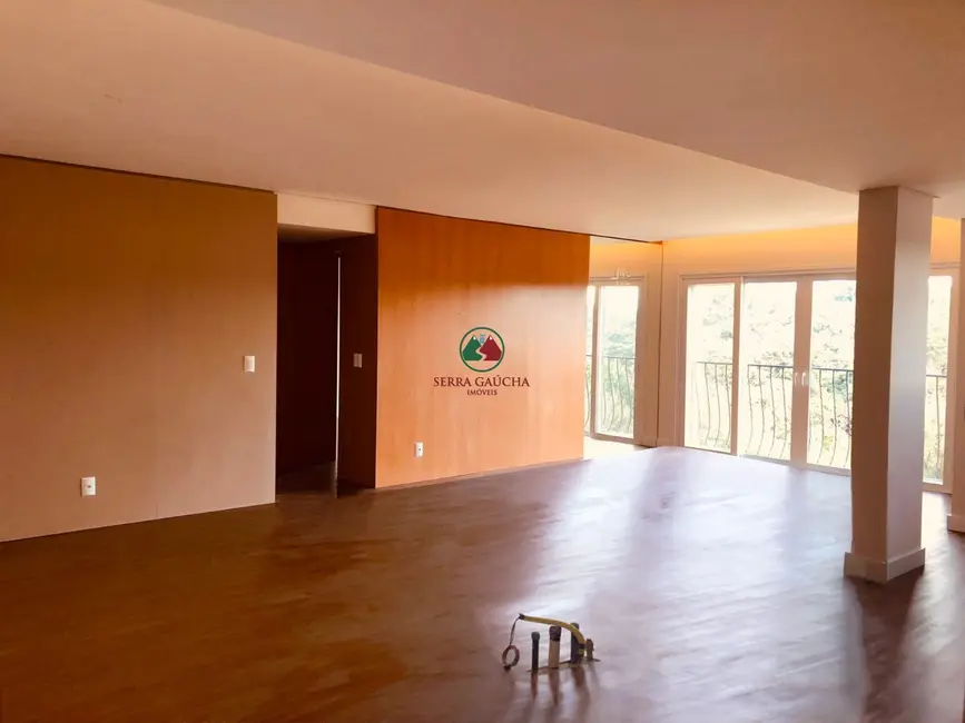 Apartamento com 2 quartos à venda, 82m2 em Centro, Gramado - RS - imagem 5 Foto 5 de Apartamento com 2 quartos à venda, 82m2 em Centro, Gramado - RS