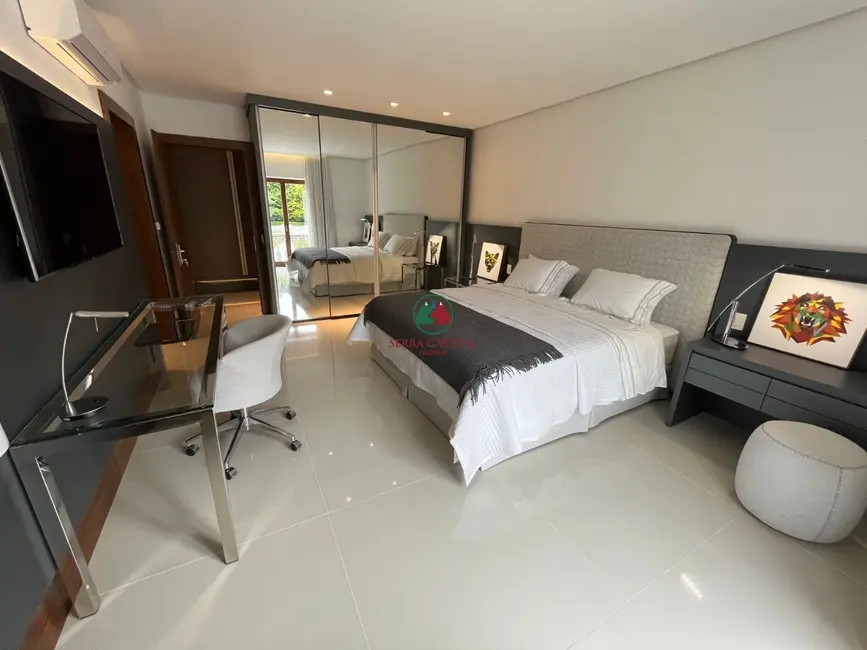 Apartamento com 4 quartos à venda, 444m2 em Gramado - RS - imagem 9 Foto 9 de Apartamento com 4 quartos à venda, 444m2 em Gramado - RS