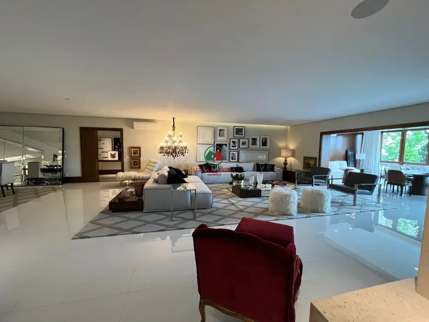 Apartamento com 4 quartos à venda, 444m2 em Gramado - RS - imagem 7 Foto 7 de Apartamento com 4 quartos à venda, 444m2 em Gramado - RS