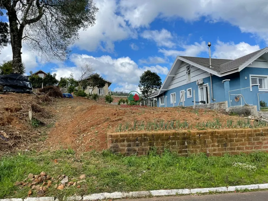 Foto 1 de Terreno / Lote à venda, 360m2 em Várzea Grande, Gramado - RS