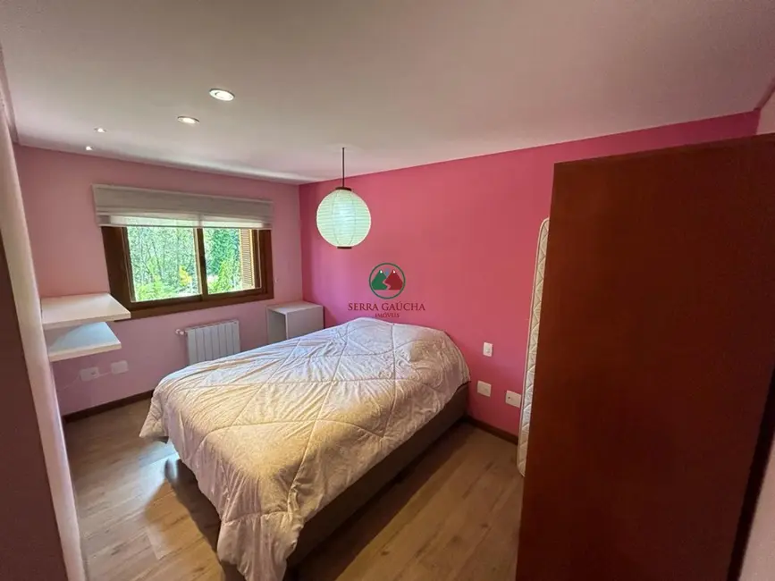 Apartamento com 3 quartos à venda, 117m2 em Gramado - RS - imagem 4 Foto 4 de Apartamento com 3 quartos à venda, 117m2 em Gramado - RS