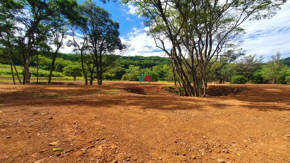 Foto 2 de Terreno / Lote à venda, 5800m2 em Gramado - RS