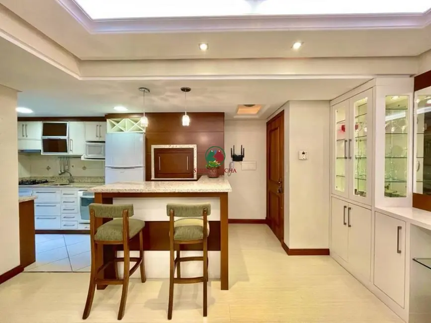 Apartamento com 2 quartos à venda, 98m2 em Centro, Gramado - RS - imagem 6 Foto 6 de Apartamento com 2 quartos à venda, 98m2 em Centro, Gramado - RS