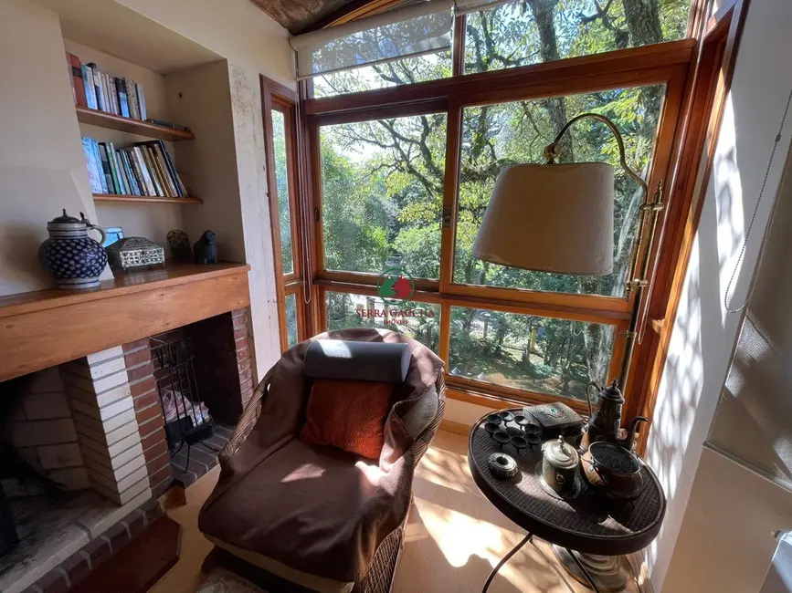 Apartamento com 2 quartos à venda, 67m2 em Gramado - RS - imagem 2 Foto 2 de Apartamento com 2 quartos à venda, 67m2 em Gramado - RS