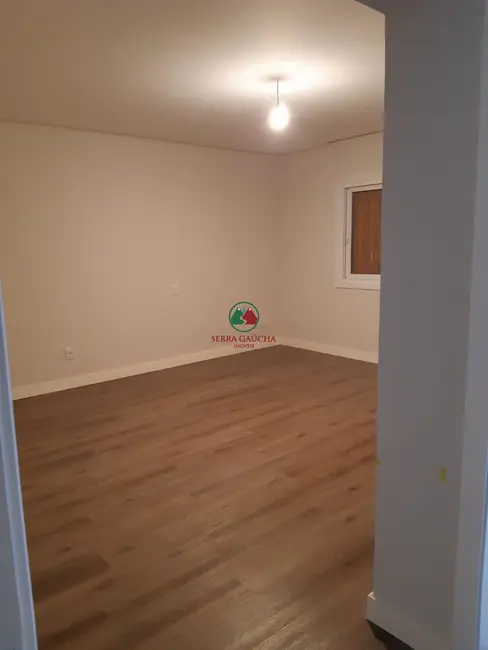 Casa com 3 quartos à venda, 220m2 em Canela - RS - imagem 7 Foto 7 de Casa com 3 quartos à venda, 220m2 em Canela - RS
