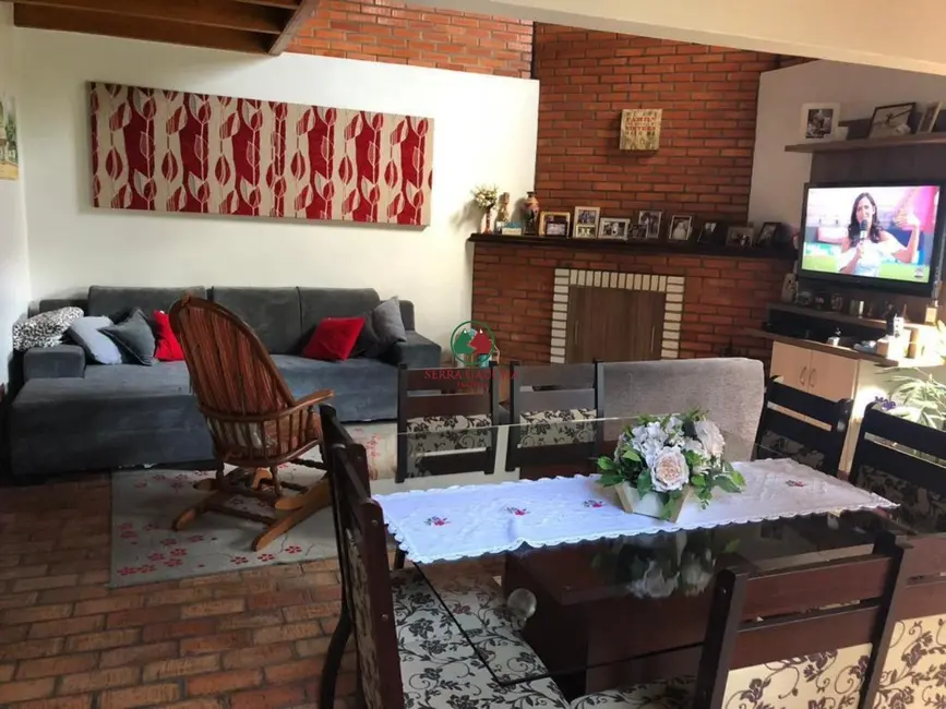 Casa com 3 quartos à venda, 132m2 em Canela - RS - imagem 4 Foto 4 de Casa com 3 quartos à venda, 132m2 em Canela - RS