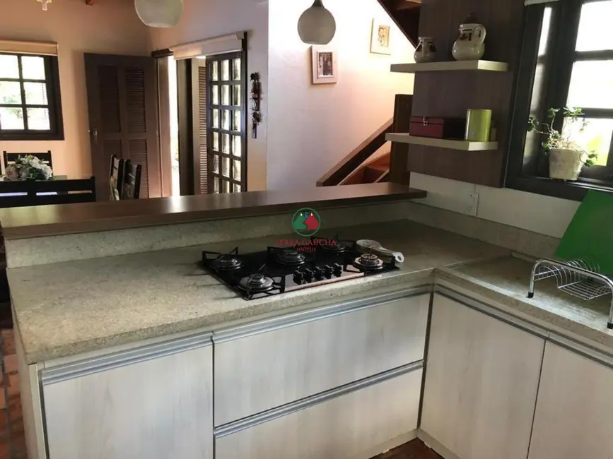 Casa com 3 quartos à venda, 132m2 em Canela - RS - imagem 7 Foto 7 de Casa com 3 quartos à venda, 132m2 em Canela - RS