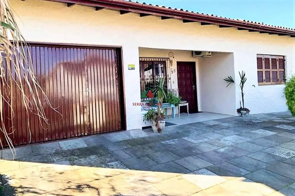 Casa com 3 quartos à venda, 203m2 em Canela - RS - imagem 3 Foto 3 de Casa com 3 quartos à venda, 203m2 em Canela - RS