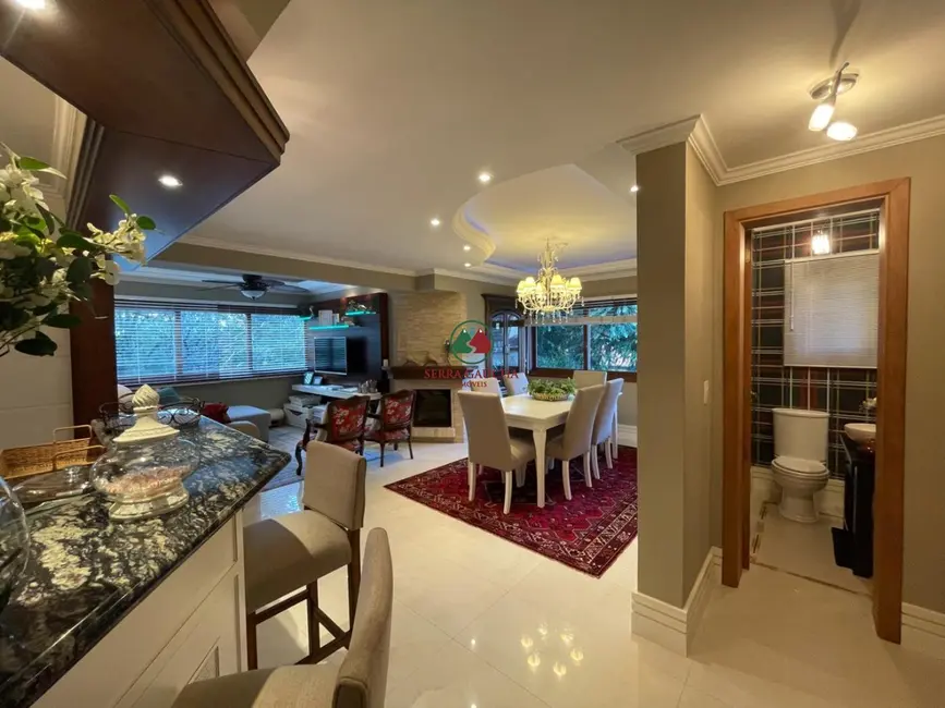 Apartamento com 3 quartos à venda, 99m2 em Centro, Gramado - RS - imagem 3 Foto 3 de Apartamento com 3 quartos à venda, 99m2 em Centro, Gramado - RS