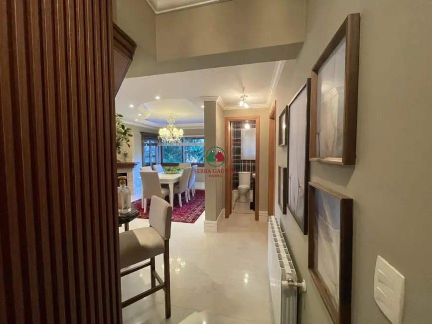 Apartamento com 3 quartos à venda, 99m2 em Centro, Gramado - RS - imagem 2 Foto 2 de Apartamento com 3 quartos à venda, 99m2 em Centro, Gramado - RS