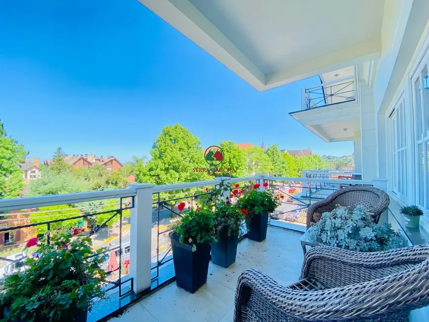 Apartamento com 3 quartos à venda, 172m2 em Centro, Gramado - RS - imagem 6 Foto 6 de Apartamento com 3 quartos à venda, 172m2 em Centro, Gramado - RS