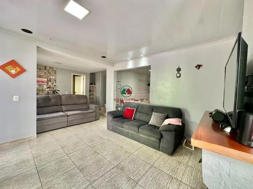 Casa com 4 quartos à venda, 180m2 em Centro, Canela - RS - imagem 8 Foto 8 de Casa com 4 quartos à venda, 180m2 em Centro, Canela - RS