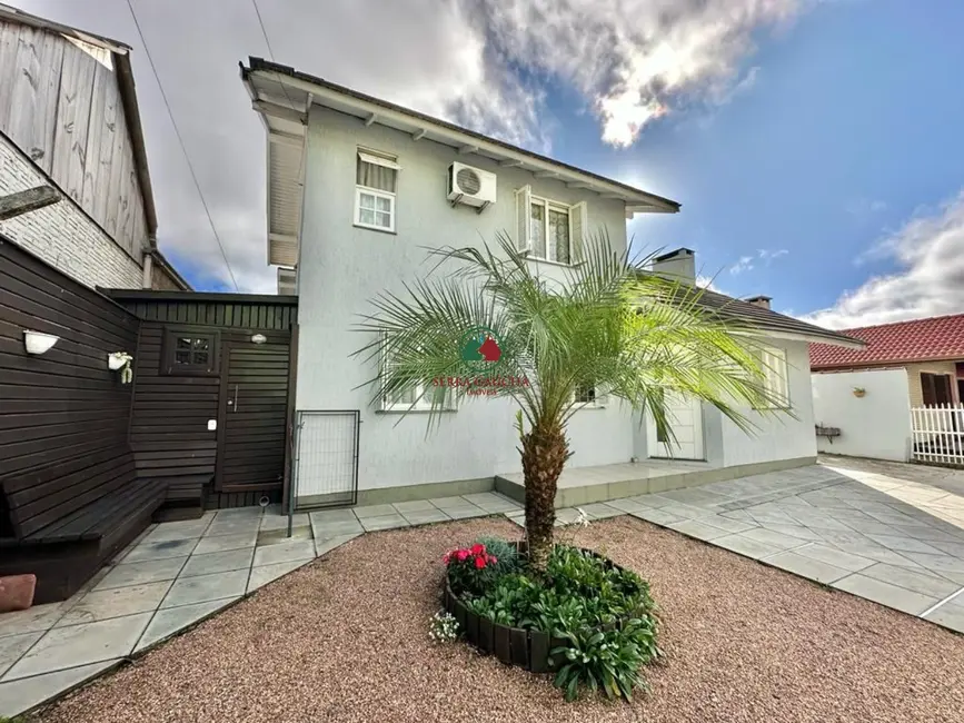 Casa com 4 quartos à venda, 180m2 em Centro, Canela - RS - imagem 4 Foto 4 de Casa com 4 quartos à venda, 180m2 em Centro, Canela - RS