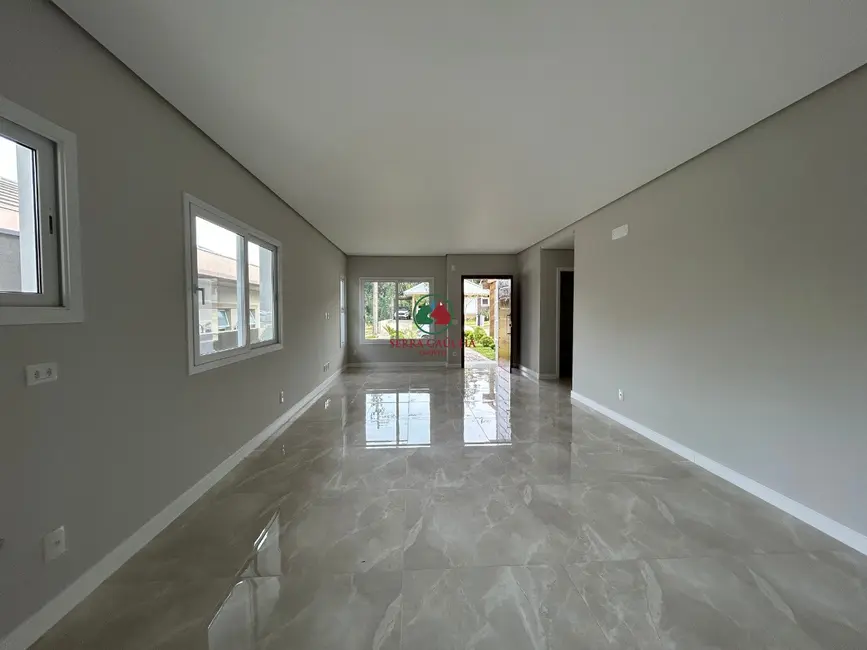 Foto 2 de Casa com 3 quartos à venda, 120m2 em Nova Petropolis - RS