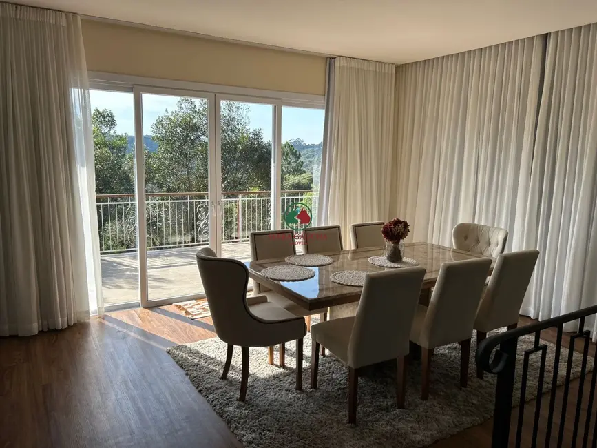 Foto 3 de Casa com 5 quartos à venda, 373m2 em Gramado - RS