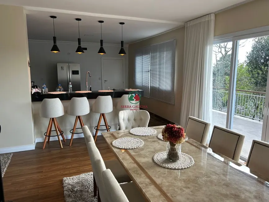 Foto 4 de Casa com 5 quartos à venda, 373m2 em Gramado - RS