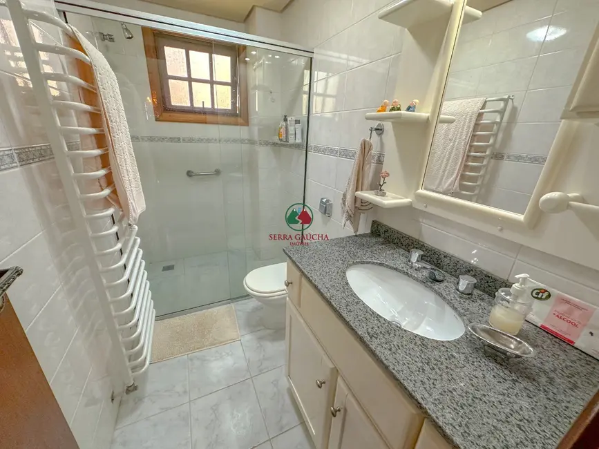 Apartamento com 4 quartos à venda, 141m2 em Gramado - RS - imagem 6 Foto 6 de Apartamento com 4 quartos à venda, 141m2 em Gramado - RS