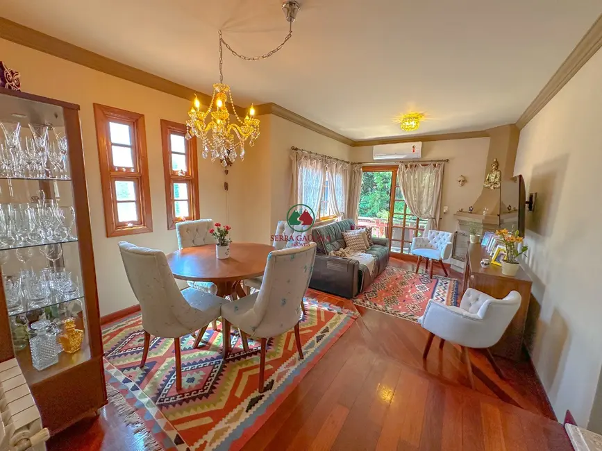 Apartamento com 4 quartos à venda, 141m2 em Gramado - RS - imagem 2 Foto 2 de Apartamento com 4 quartos à venda, 141m2 em Gramado - RS