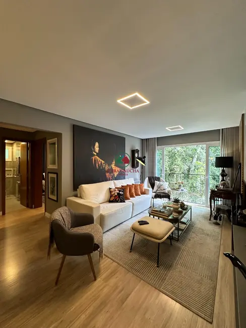 Apartamento com 2 quartos à venda, 83m2 em Gramado - RS - imagem 3 Foto 3 de Apartamento com 2 quartos à venda, 83m2 em Gramado - RS